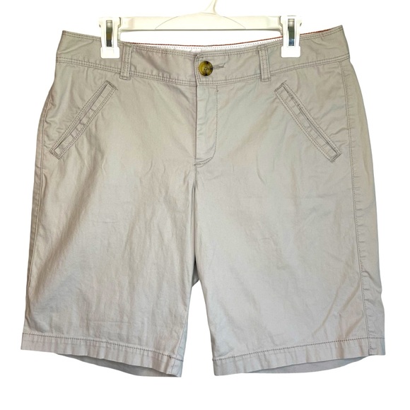 Dockers Solid Tan Brown Khaki Mid Rise Casual Bermuda Cargo Shorts Size 10R - Picture 1 of 5